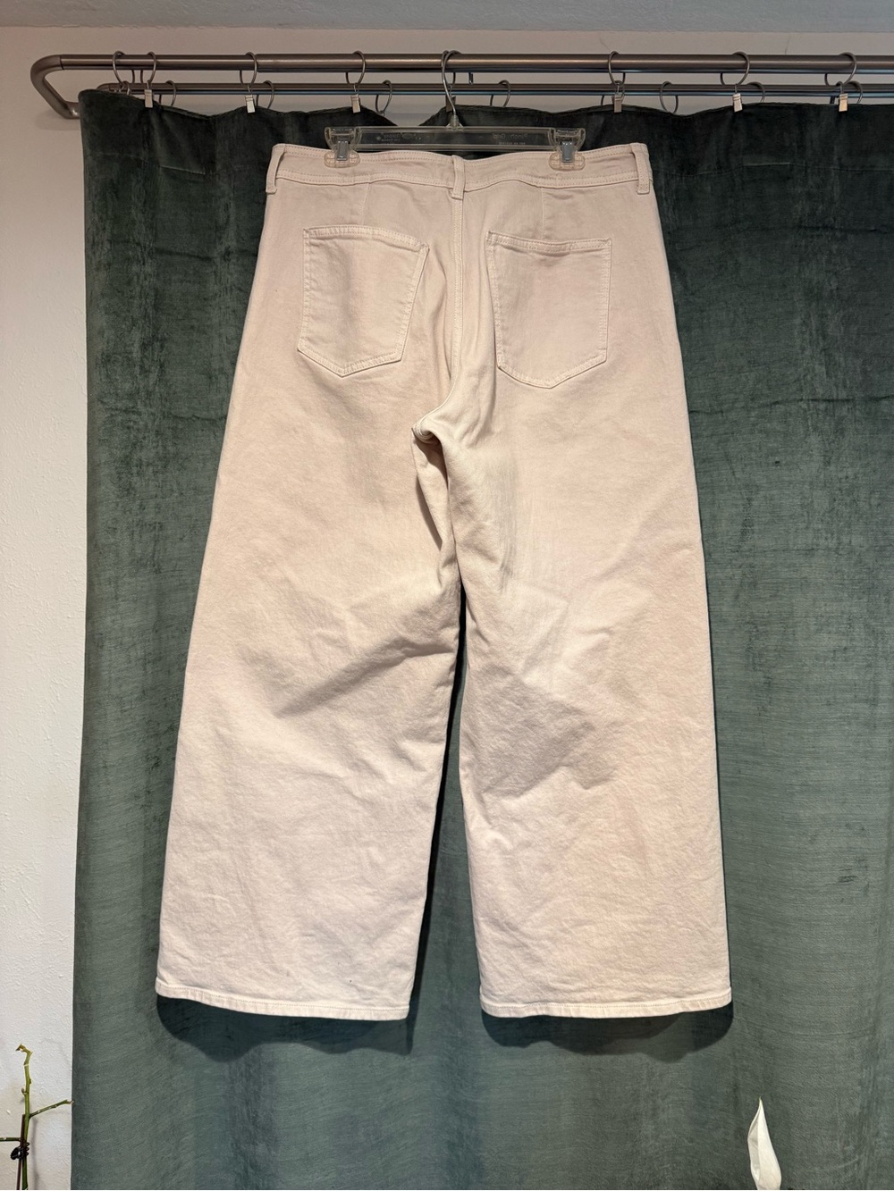 Universal Threads Sailor Wide Leg High-Rise Jeans in Cream - Picture 2 of 5